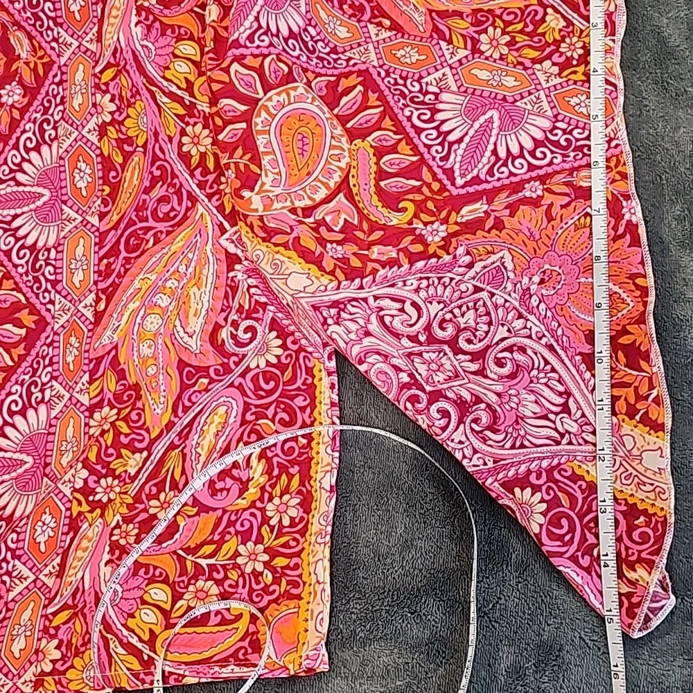 NWOT Beautiful Paisley boho giant bell sleeved top. Size Small sku0054 - Picture 10 of 10